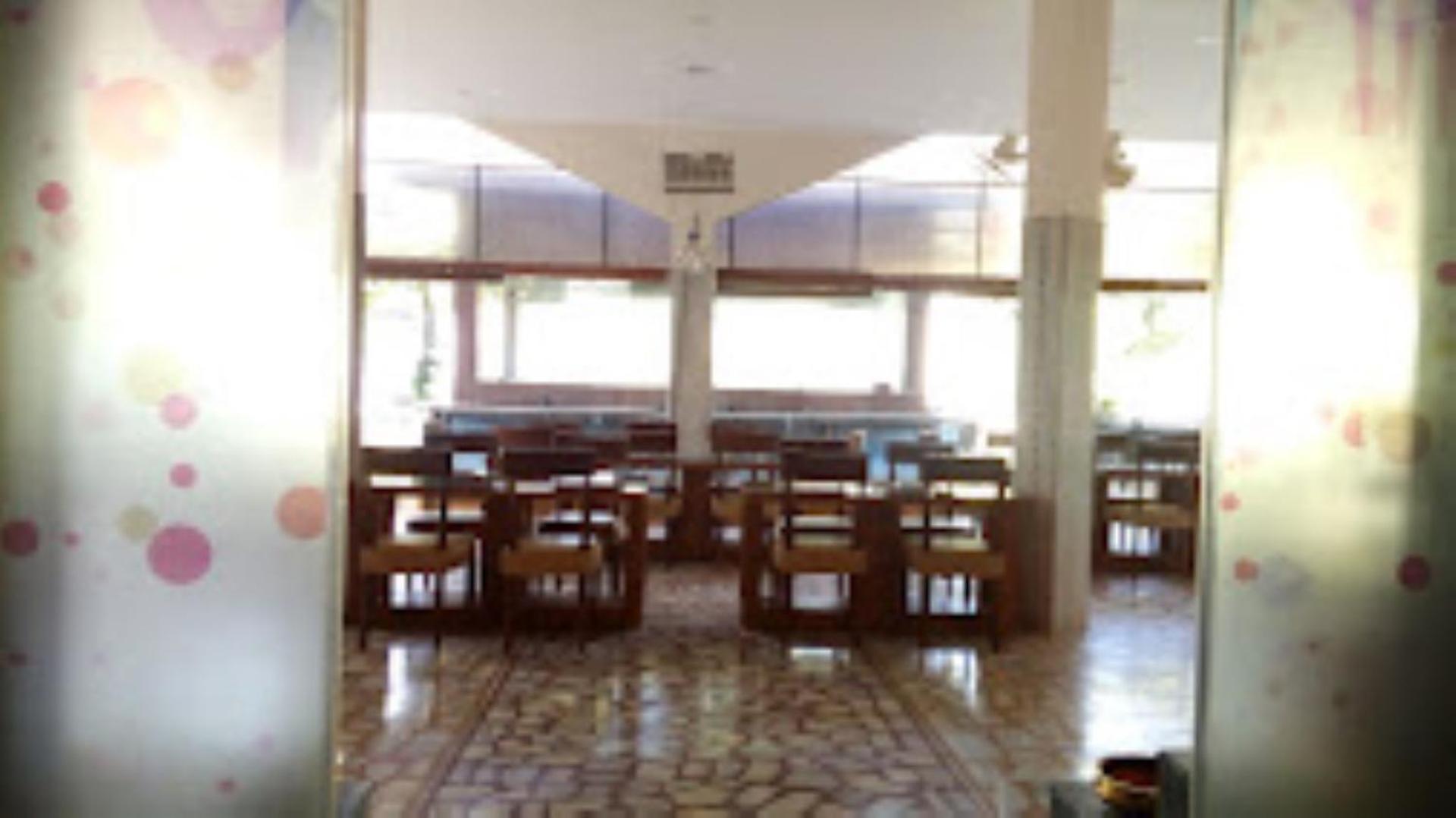 Hotel Saroj Sāgar Exterior photo